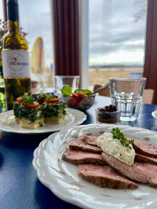 Brunch mit Meerblick bei Ute im Bikini